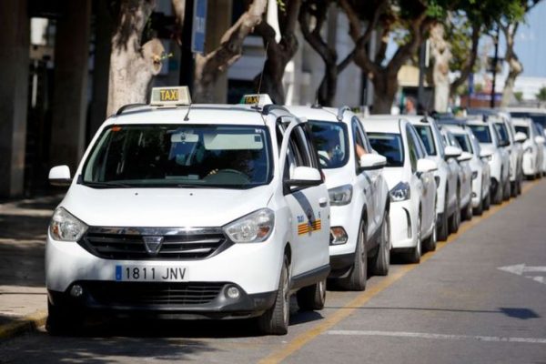 ibiza taxi stops