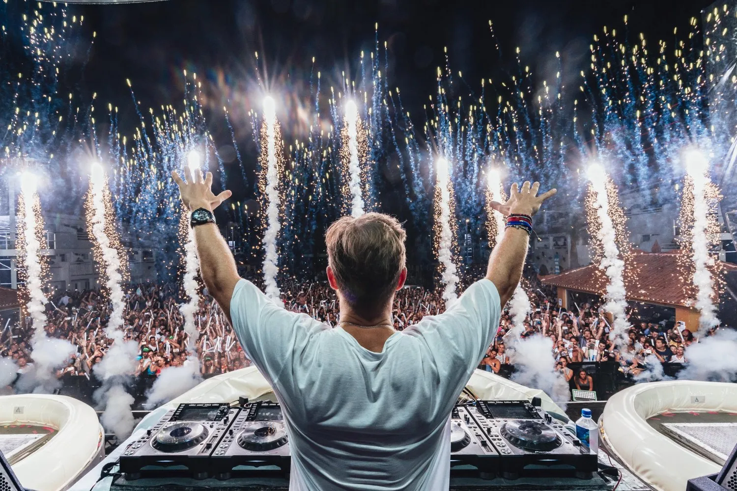 galactic circus david guetta unvrs ibiza 2025